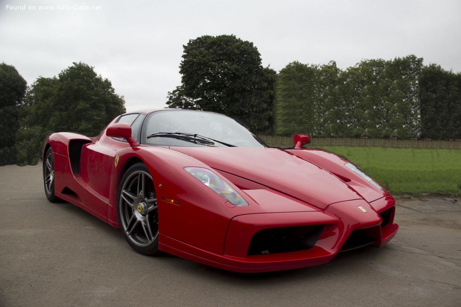 Specifications: Ferrari Enzo 6.0 V12 (660 Hp) 2001, 2002, 2003, 2004, 2005