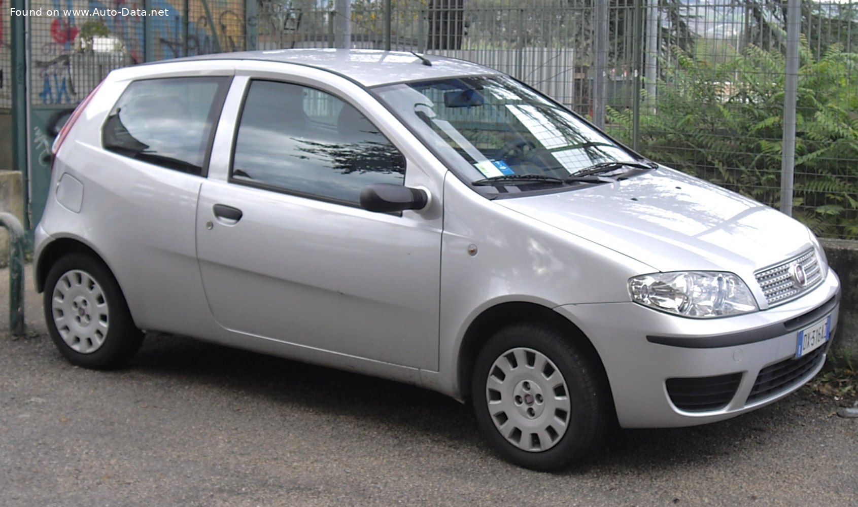 Specifications: Fiat Punto Classic 3d 1.2 (60 Hp) 2007, 2008, 2009, 2010