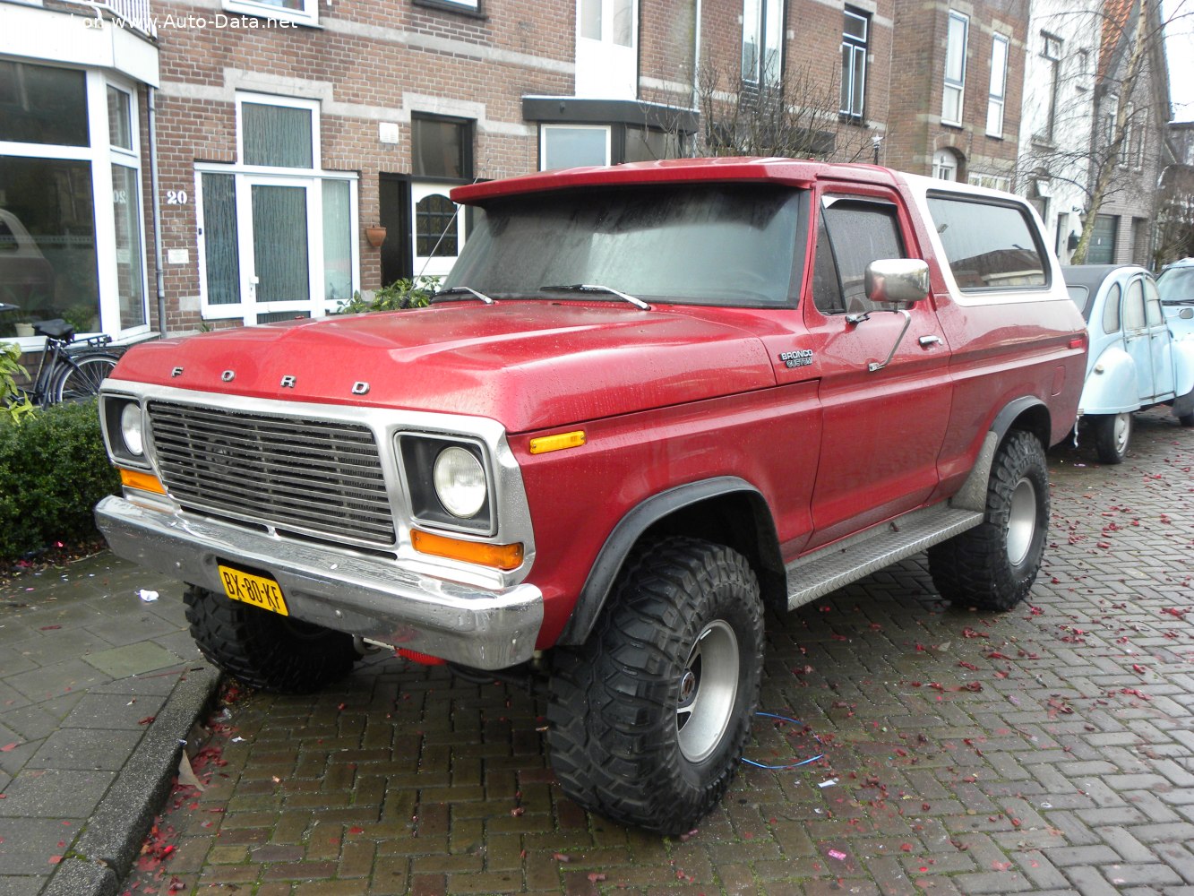 Specifications: Ford Bronco II 5.8 V8 (160 Hp) AWD Automatic 1978, 1979
