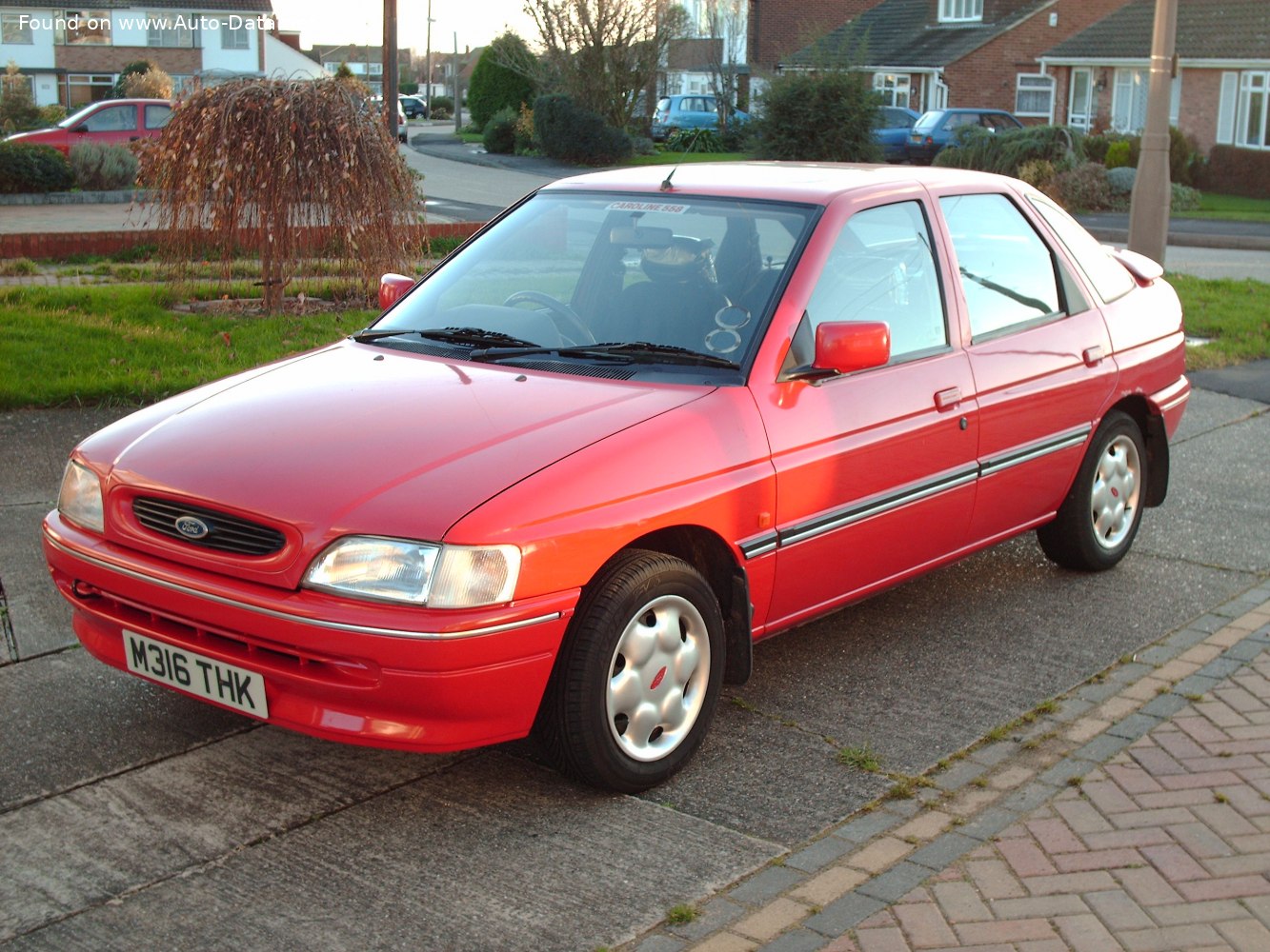 Specifications: Ford Escort VI Hatch (GAL) 2.0 i 16V RS 2000 (150 Hp) 1992, 1993, 1994, 1995, 1996