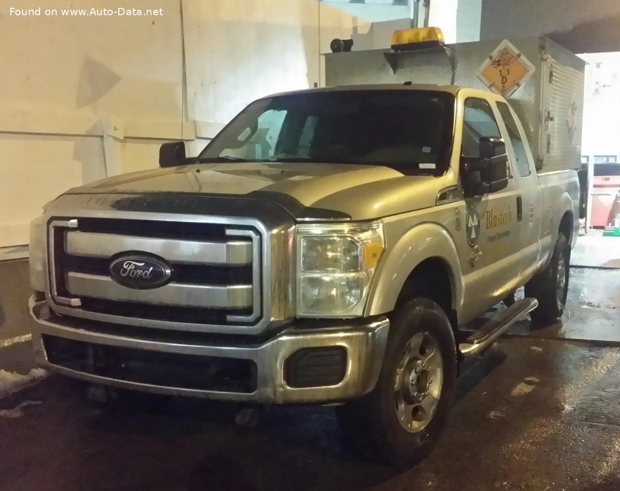Specifications: Ford F-350 Super Duty III Super Cab Short box 6.7 V8 Power Stroke TD (400 Hp) 4×4 Automatic SRW 2011, 2012, 2013, 2014, 2015, 2016