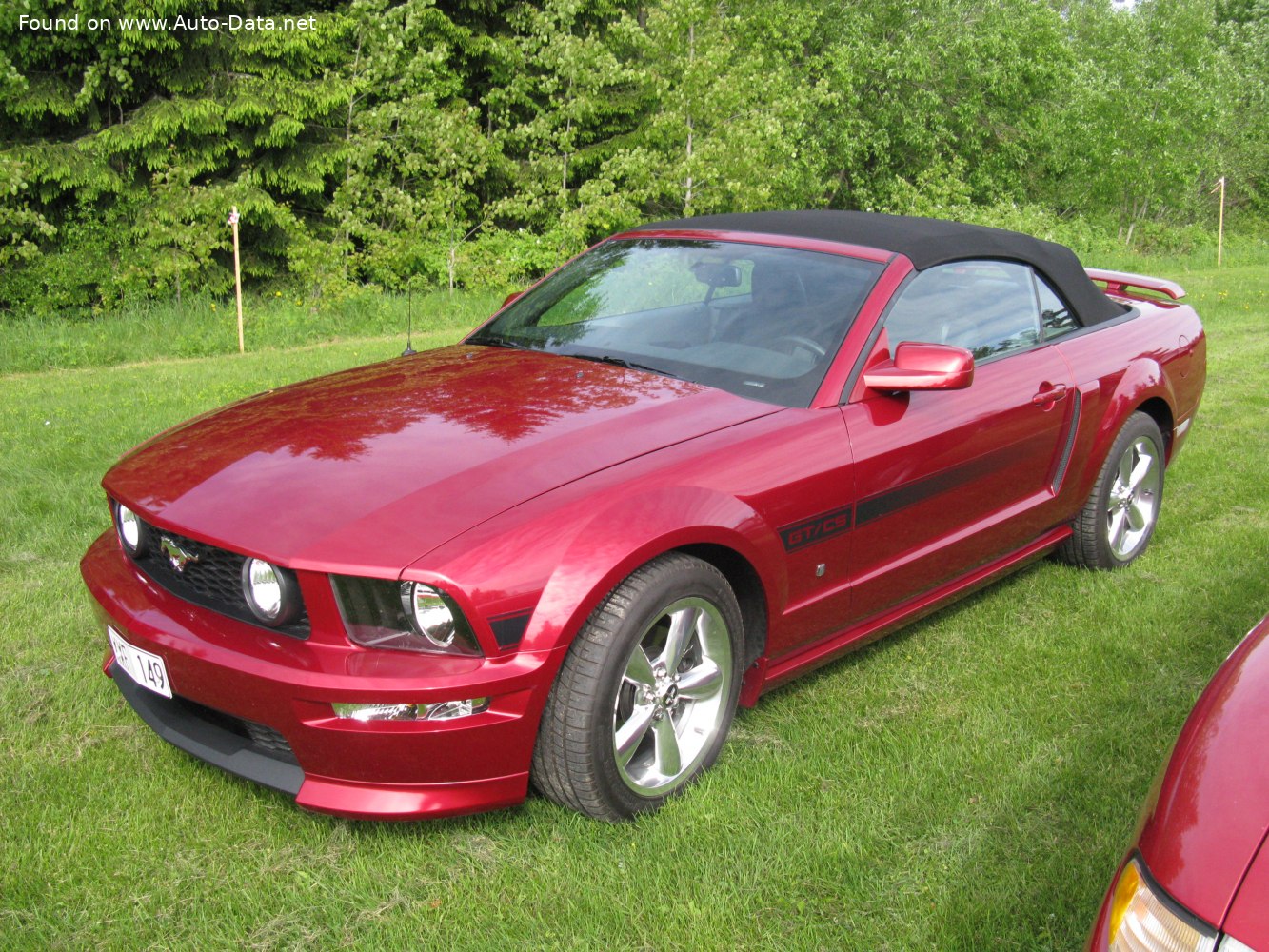 Specifications: Ford Mustang Convertible V 4.6 i V8 24V (304 Hp) 2005, 2006, 2007, 2008, 2009
