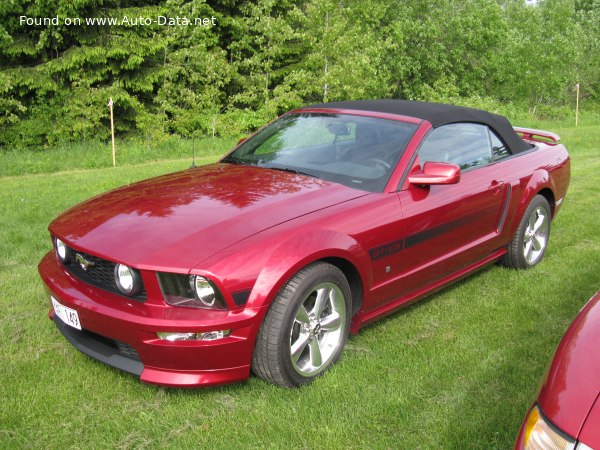 2005 Ford Mustang Convertible V - Photo 1