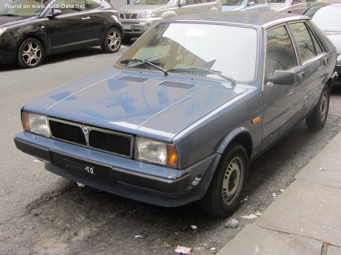 Specifications: Lancia Delta I (831, facelift 1982) GT 1600 1.6 (105 Hp) 1982, 1983, 1984, 1985, 1986