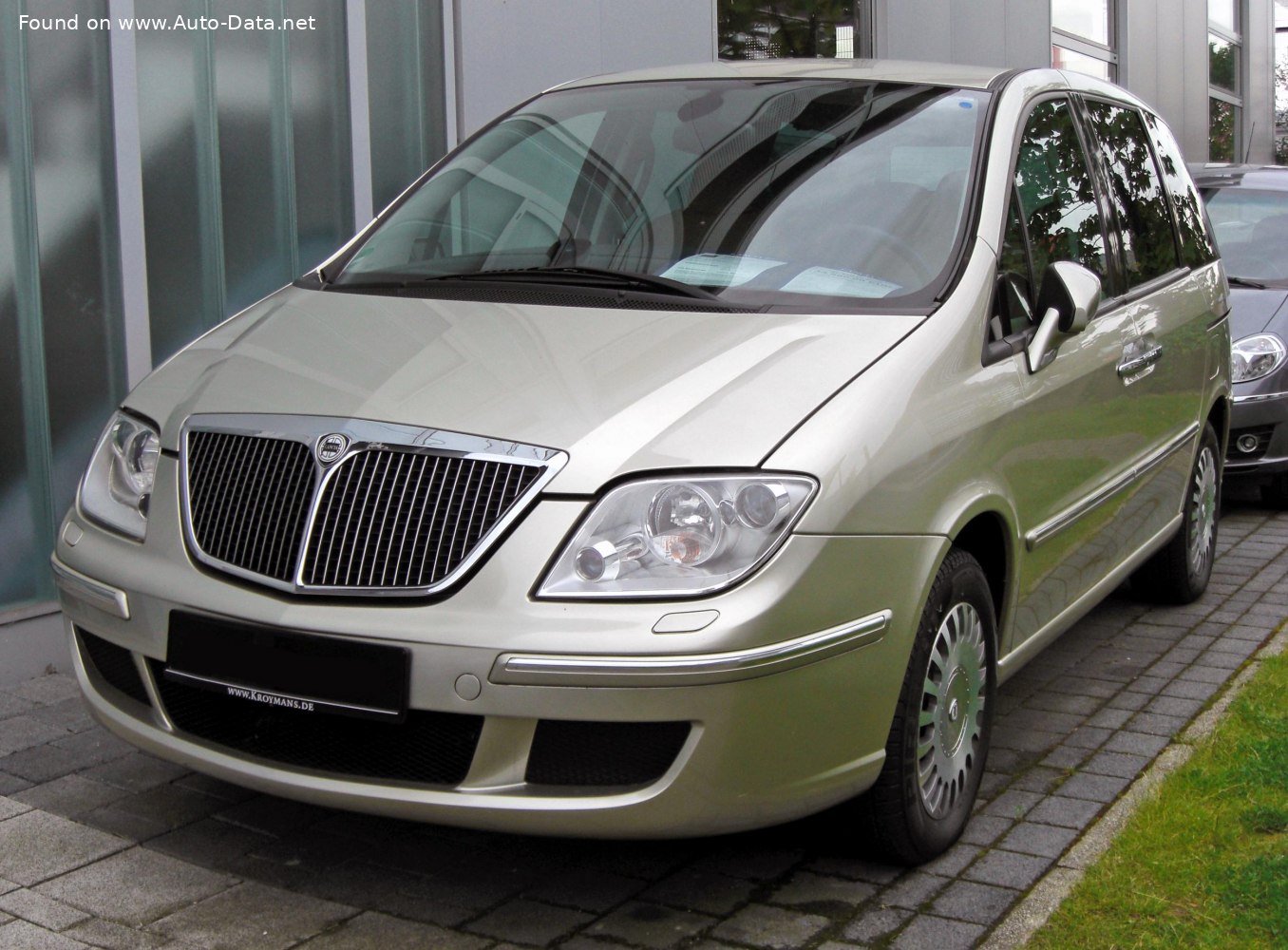 Specifications: Lancia Phedra 2.0 16V (136 Hp) 2002, 2003, 2004, 2005, 2006, 2007, 2008