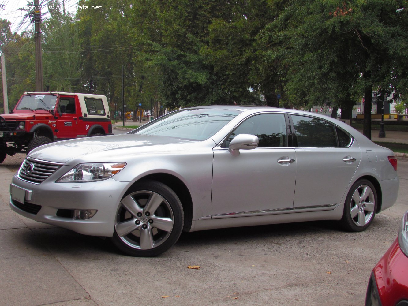 Specifications: Lexus LS IV Long (facelift 2009) 460 L V8 (380 Hp) Super ECT 2009, 2010, 2011, 2012