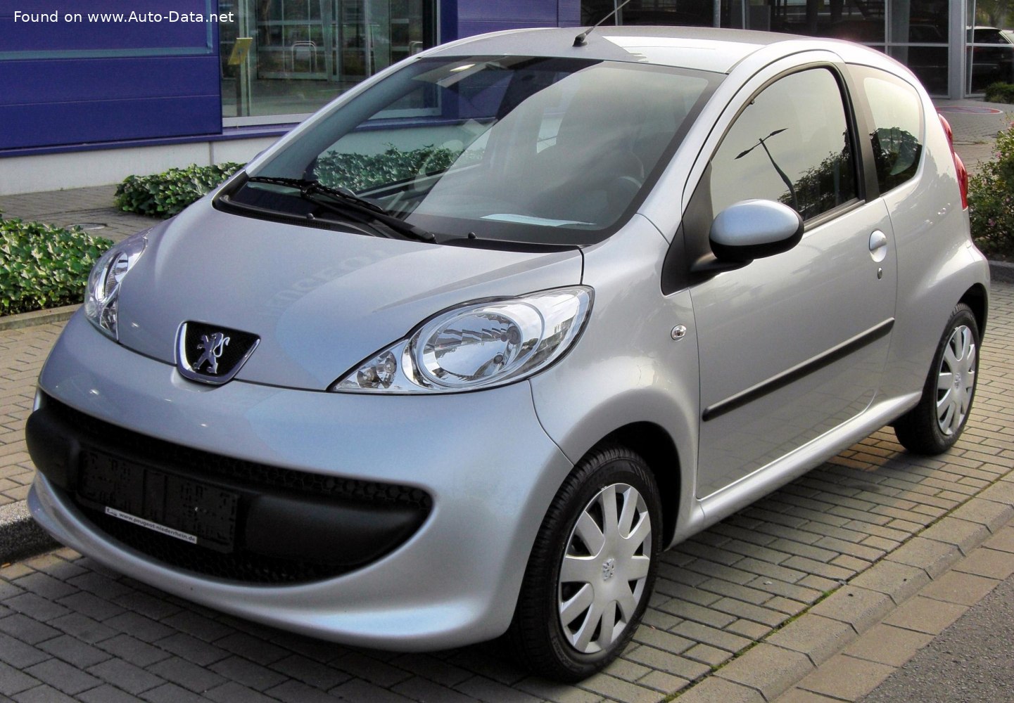 Specifications: Peugeot 107 (Phase I, 2005) 3-door 1.0 (68 Hp) 2-Tronic 2005, 2006, 2007, 2008