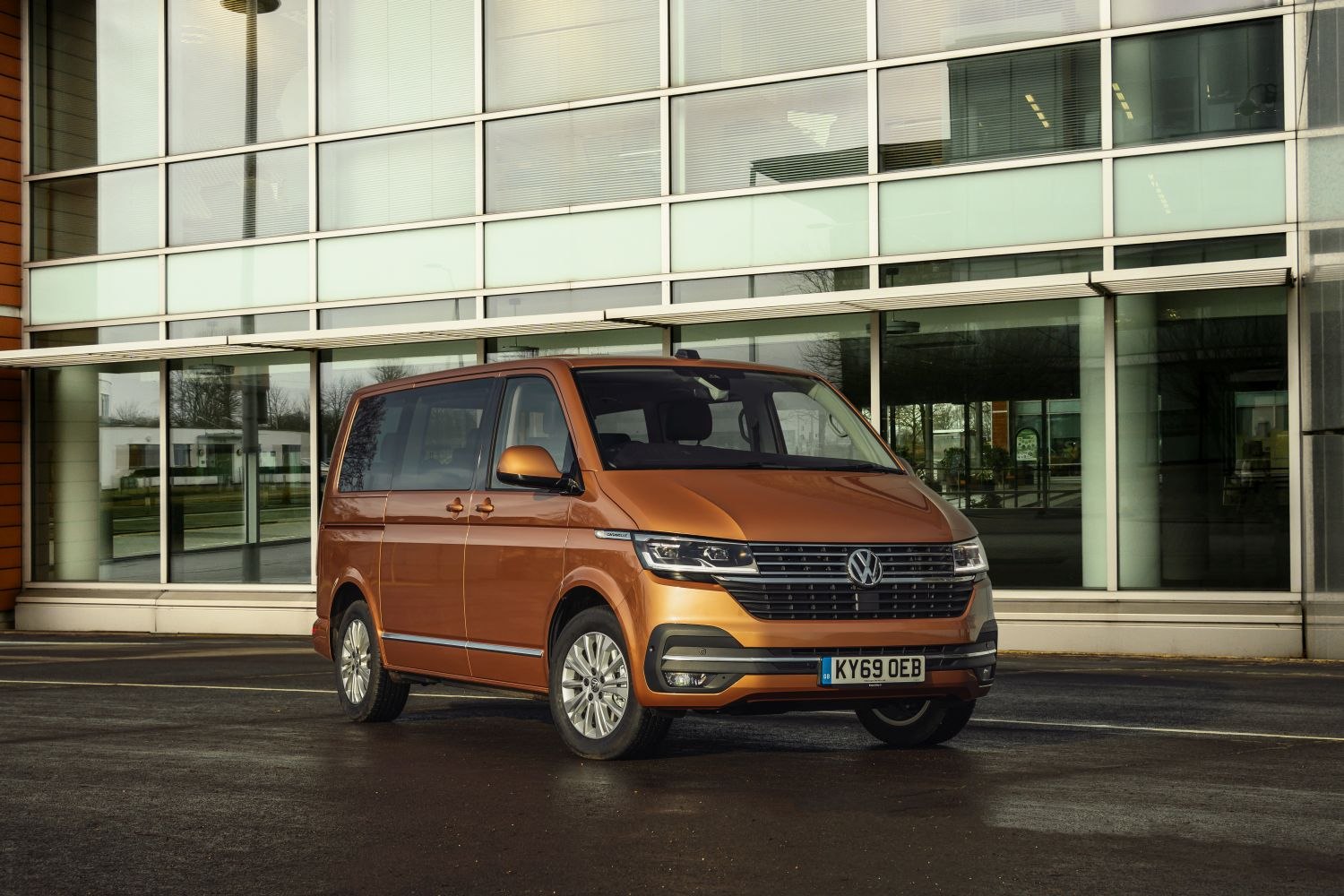 Specifications: Volkswagen Caravelle (T6.1, facelift 2019) 2.0 TDI (150 Hp) 4MOTION DSG 2019, 2020
