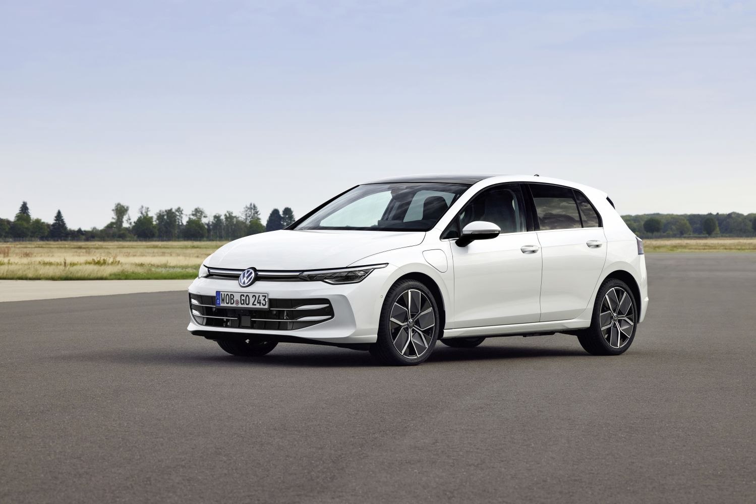 Specifications: Volkswagen Golf VIII (facelift 2024) 2.0 TDI (116 Hp) 2024, 2025