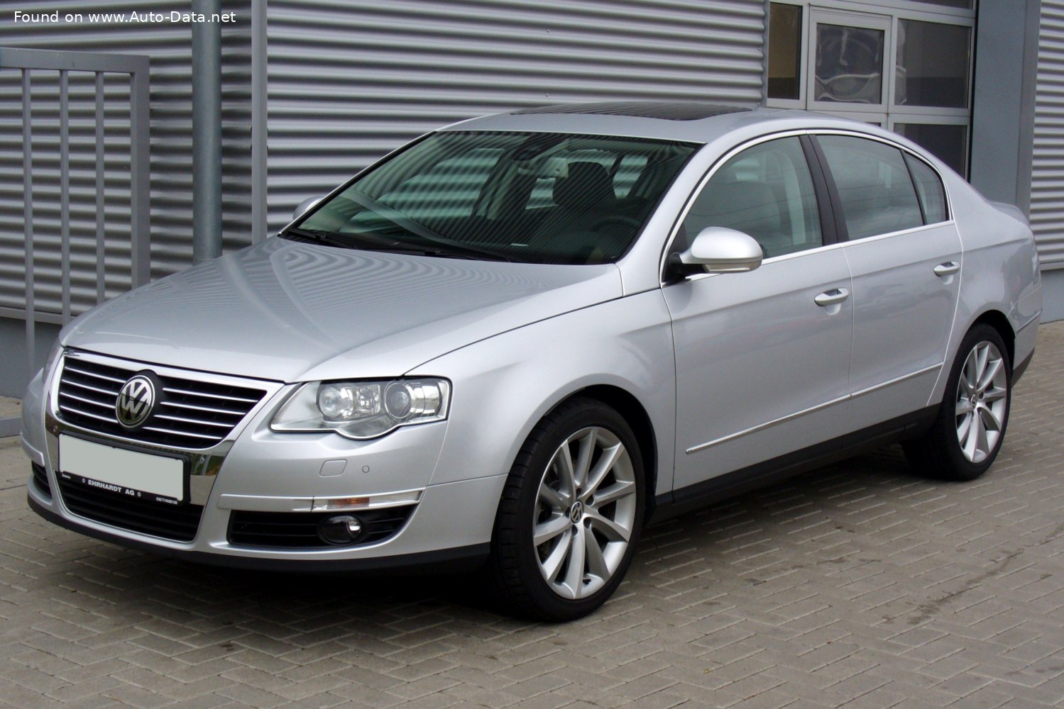 Specifications: Volkswagen Passat (B6) 2.0 TSI (200 Hp) DSG 2010