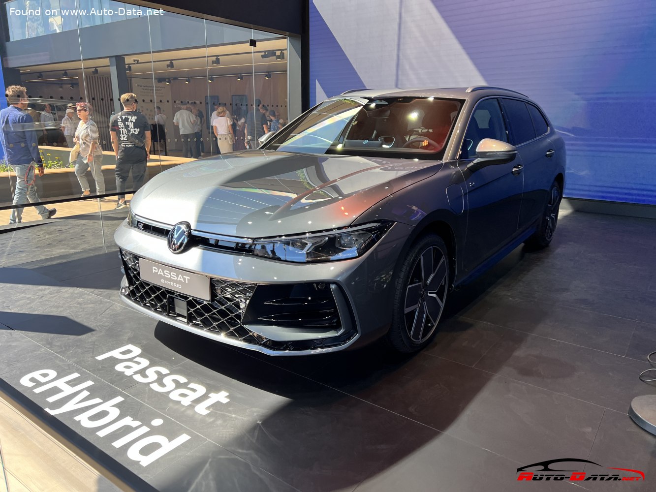 Specifications: Volkswagen Passat Variant (B9) 2.0 TDI (150 Hp) DSG 2023, 2024, 2025