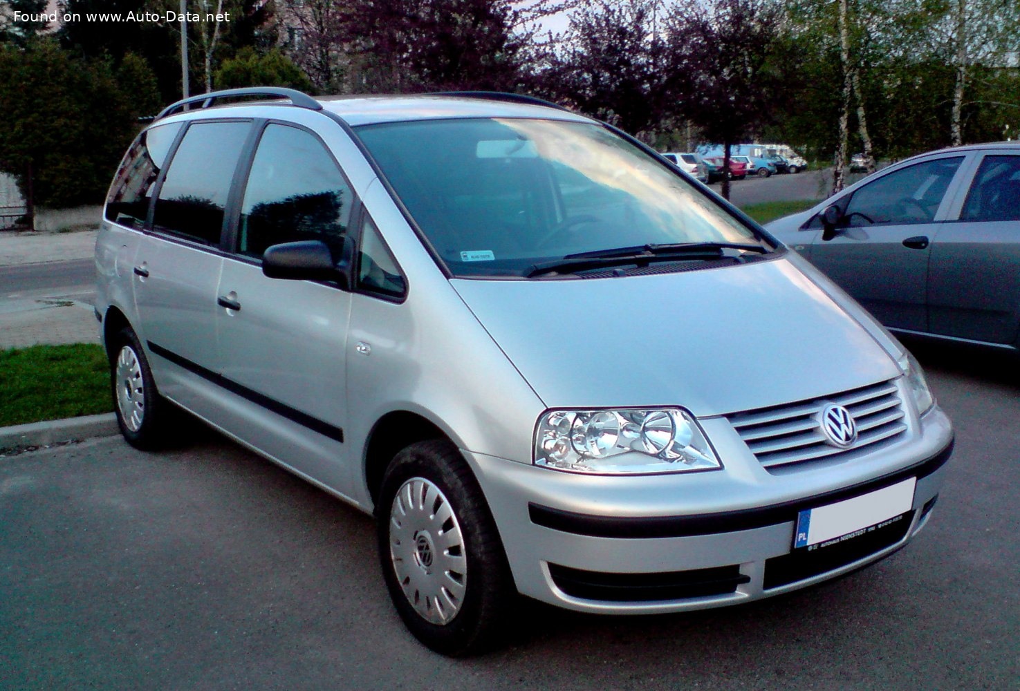 Specifications: Volkswagen Sharan I (facelift 2000) 1.9 TDI (115 Hp) 2000, 2001, 2002, 2003, 2004