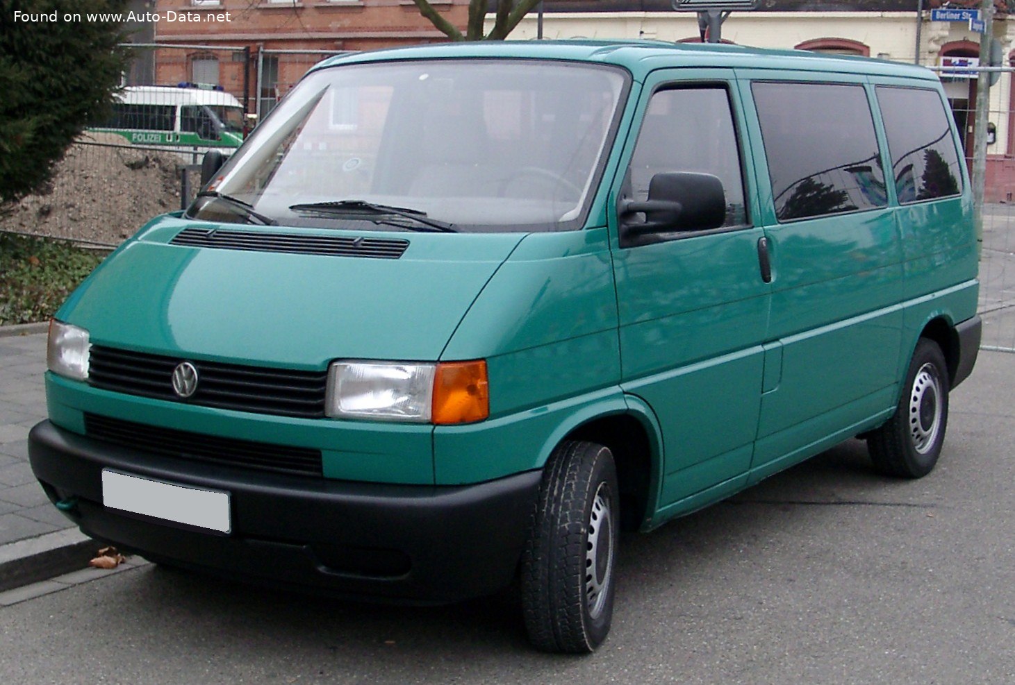 Specifications: Volkswagen Transporter (T4, facelift 1996) Kombi 1.9 TD (68 Hp) L2H1 1996, 1997, 1998, 1999, 2000, 2001, 2002, 2003