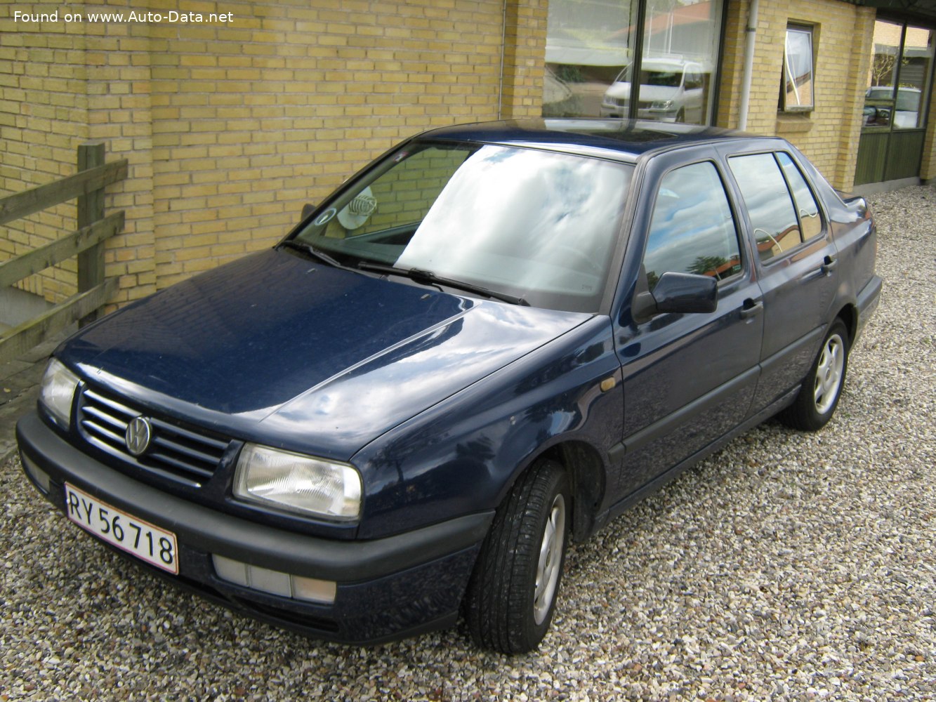 Specifications: Volkswagen Vento (1HX0) 1.9 D (64 Hp) 1991, 1992, 1993, 1994, 1995, 1996, 1997