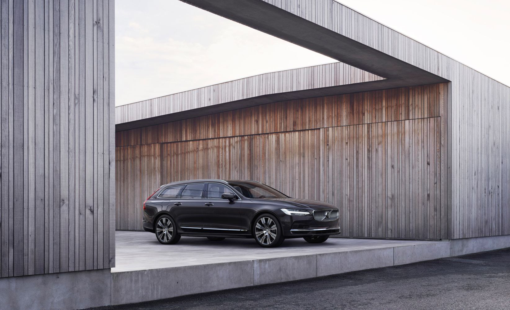 Specifications: Volvo V90 (facelift 2020) 2.0 B4 Diesel (197 Hp) Mild Hybrid AWD Geartronic 2020, 2021, 2022, 2023, 2024
