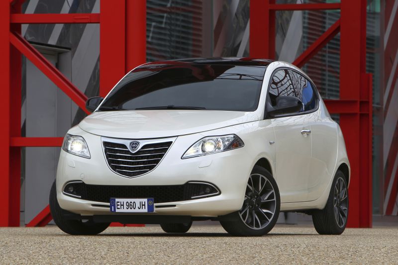 Specifications: Lancia Ypsilon (846) 0.9 (80 Hp) Methane 2011, 2012, 2013, 2014, 2015