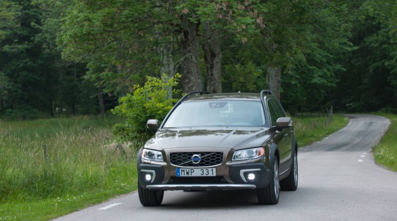 Specifications: Volvo XC70 II (facelift 2013) 2.4 D5 (220 Hp) AWD Automatic 2015, 2016