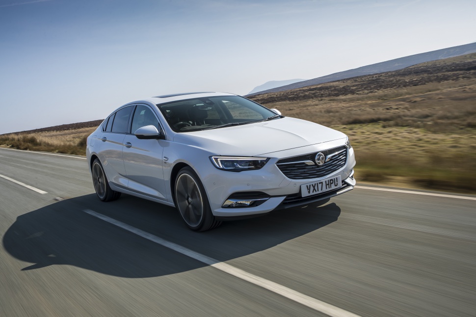 Specifications: Vauxhall Insignia II Grand Sport 1.5 EcoTEC Turbo (140 Hp) 2017, 2018